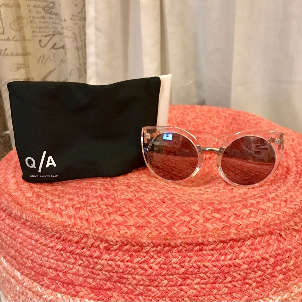 Quay Sunnies Clear Mirror Sunglasses new!